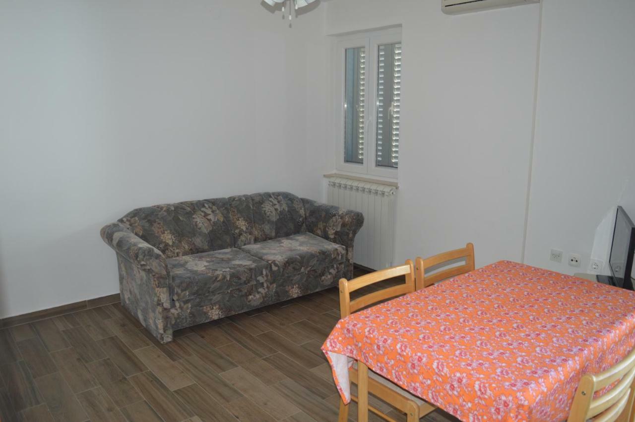Apartments Charlie كرك المظهر الخارجي الصورة
